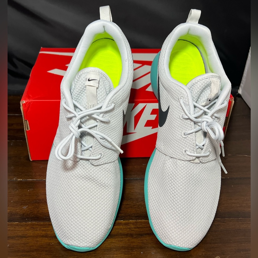 🔥NEW🔥 Nike roshe run calypso‼️ - Picture 2 of 6